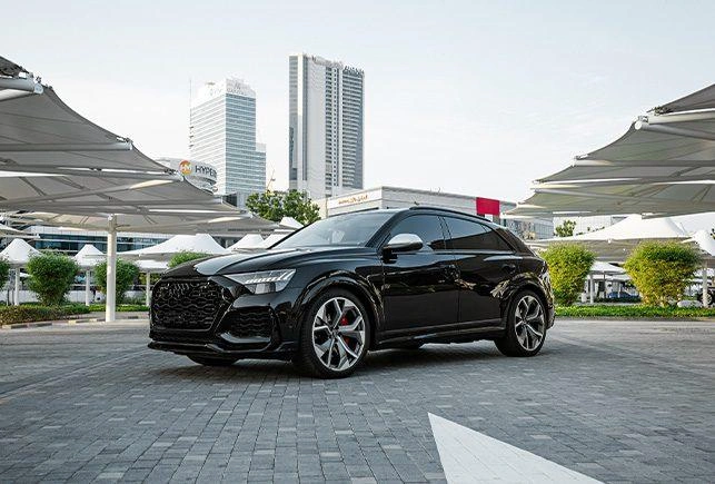 Audi RSQ8