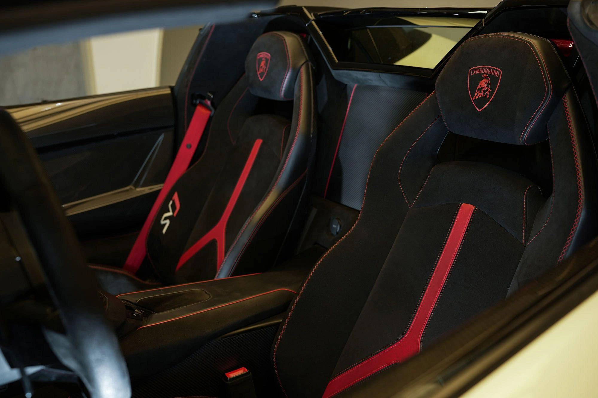 Lamborghini Aventador Roadster SVJ