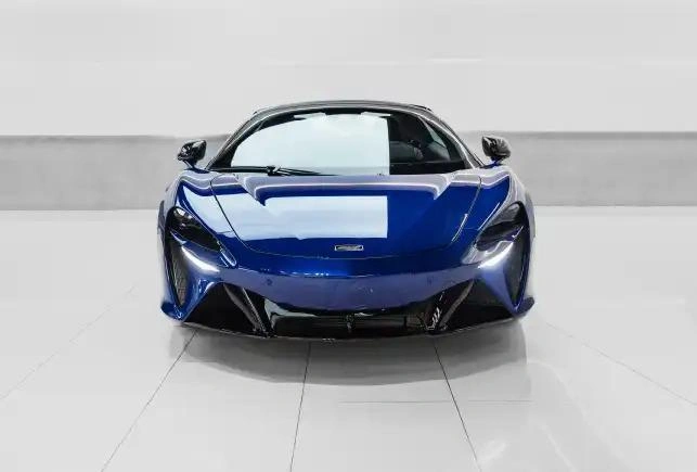 McLaren Artura Spider