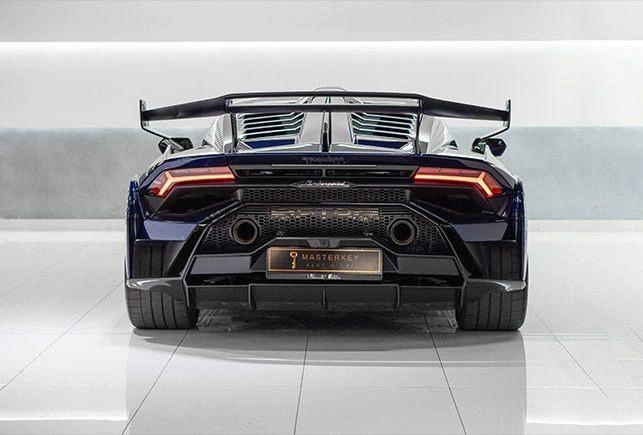 Lamborghini Huracan STO