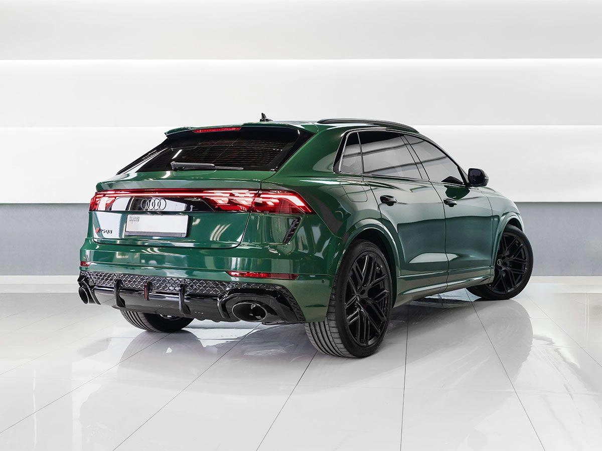 Audi RSQ8 Performance