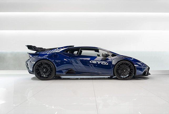 Lamborghini Huracan STO
