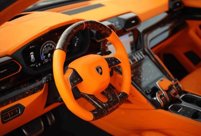 Lamborghini Urus Mansory