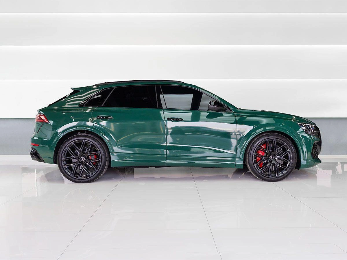 Audi RSQ8 Performance