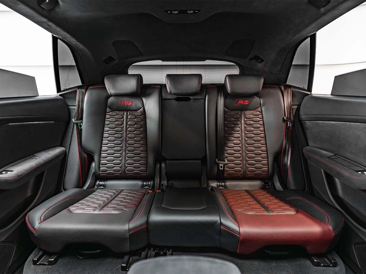 Audi RSQ8 Performance