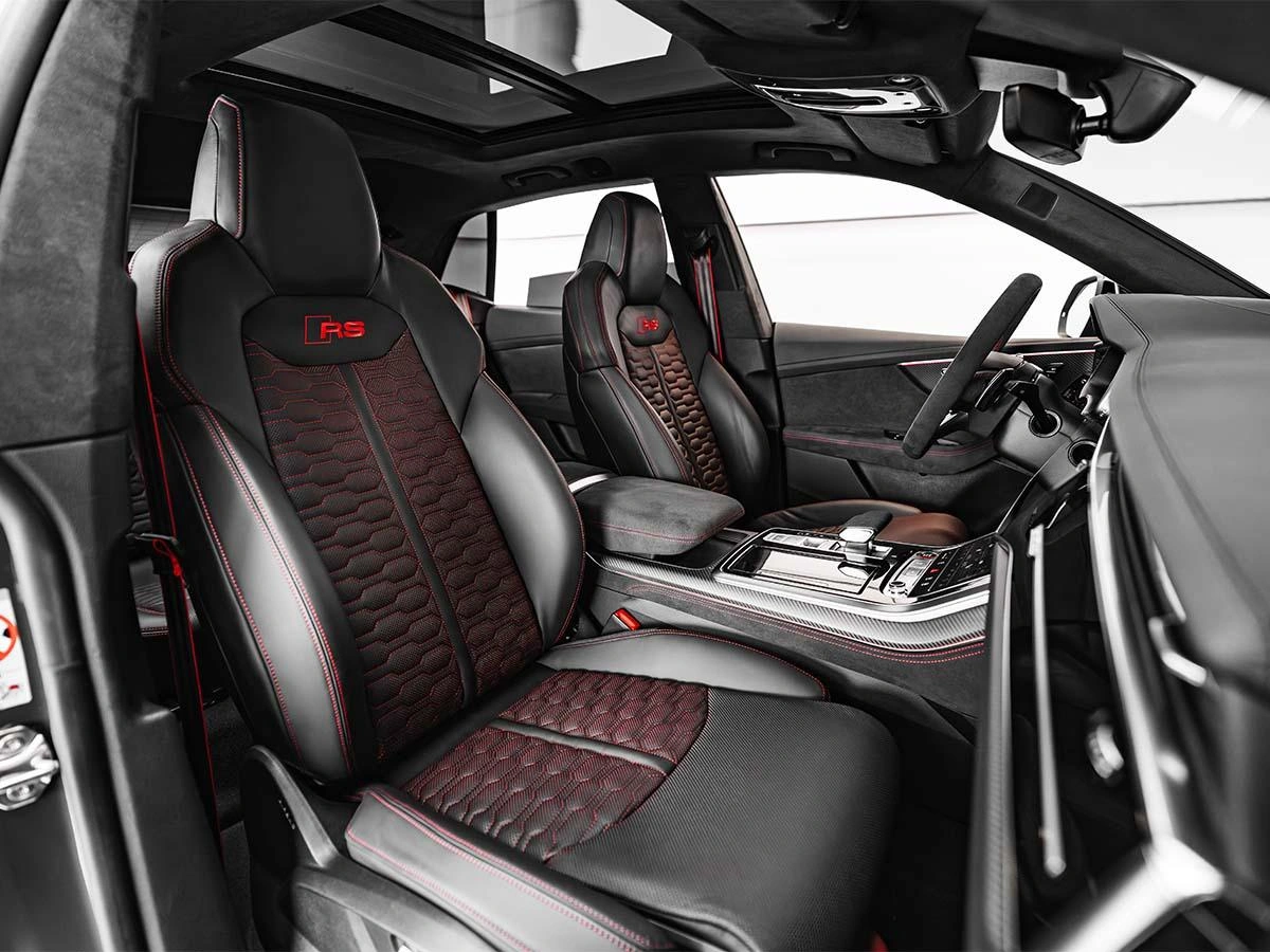 Audi RSQ8 Performance