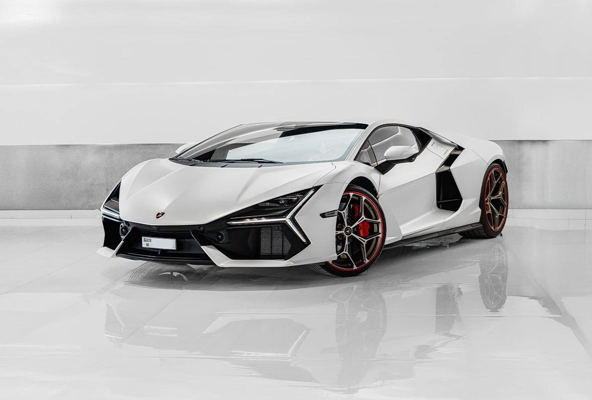 Lamborghini Revuelto