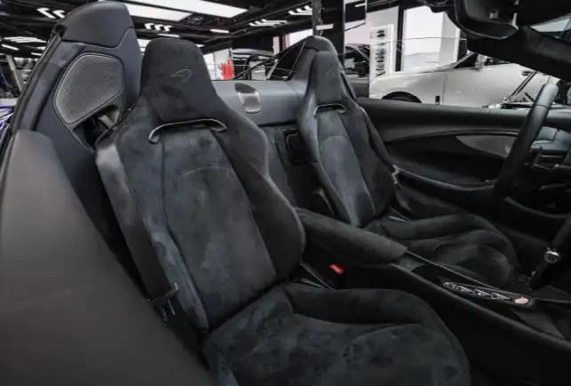 McLaren Artura Spider