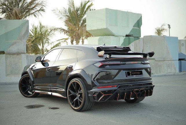 Lamborghini Urus Mansory